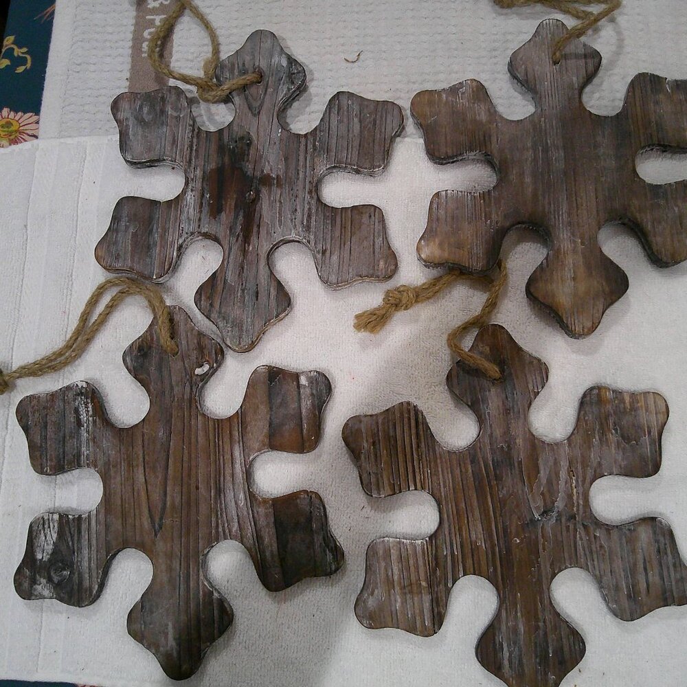 Wooden Christmas Ornaments Set of 4